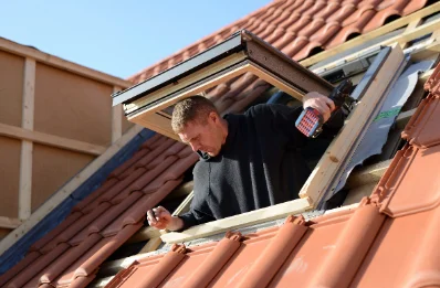 Pose de fenêtres de toit Velux à Signac